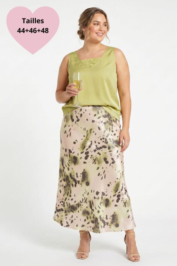 Jupe femme grande taille imprimé léopard kaki beige Yest Curve – Jolie Re'belle Couzeix , Look jupe longue imprimée grande taille taille haute – Jolie Re'belle